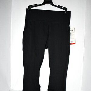 Fit USA Leggings 25” in Black Size: MEDIUM #NY88C25 NWT Details: Nylon/Lycra